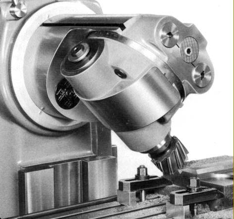 Фото фрезерной головки універсального верстата Schaublin 53N